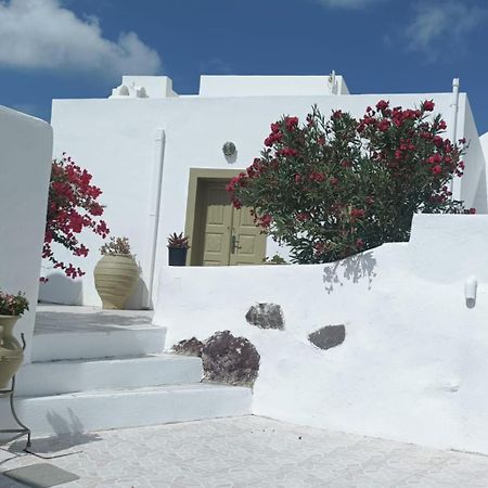 Palm Tree Hill Guest House Oía Exterior photo