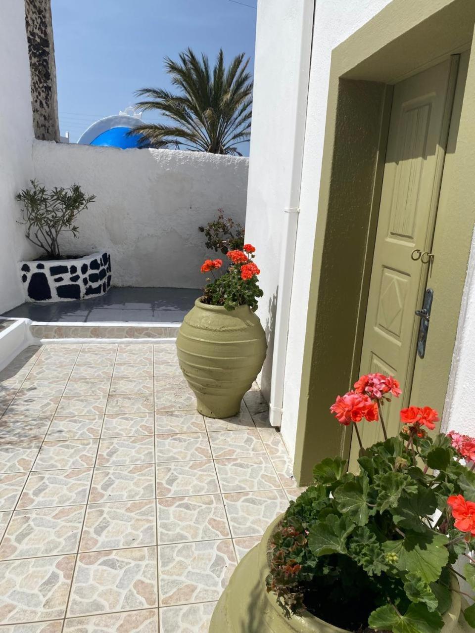 Palm Tree Hill Guest House Oía Exterior photo