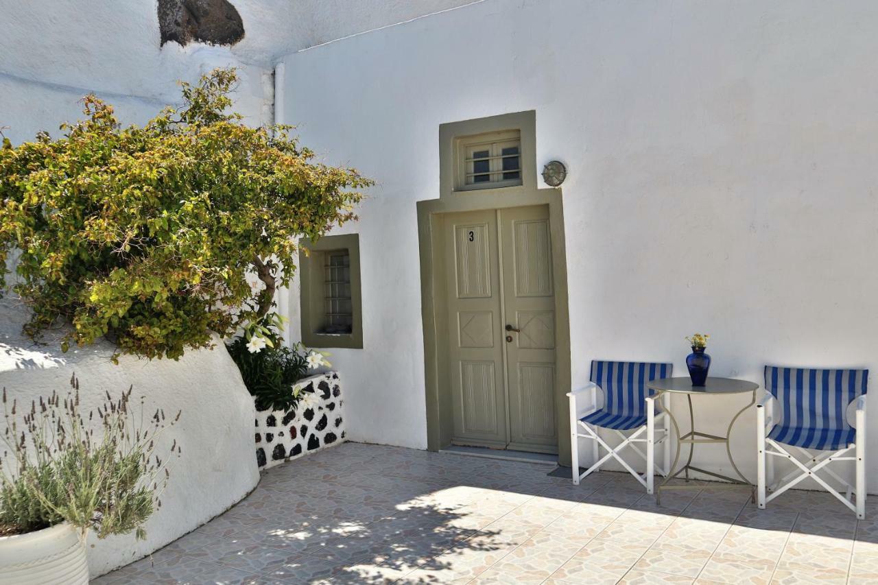 Palm Tree Hill Guest House Oía Exterior photo